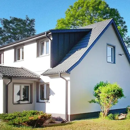 In Near Amber Baltic Golf